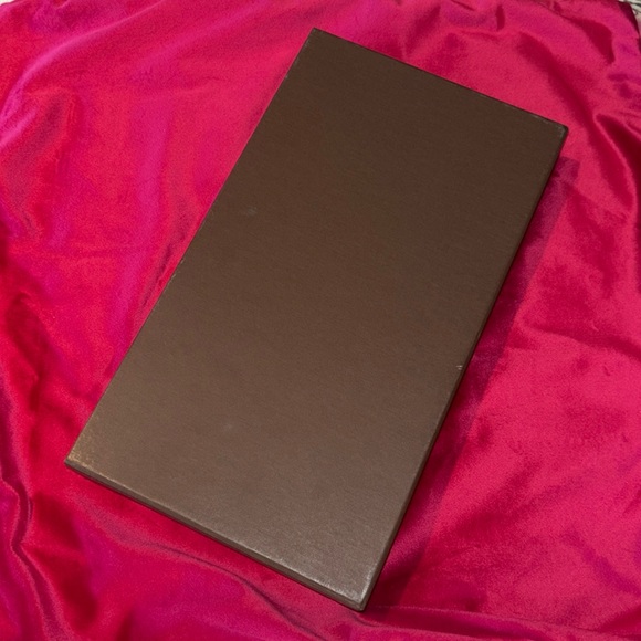 Louis Vuitton box - Picture 2 of 10